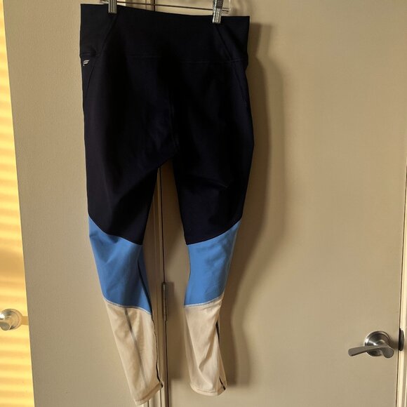 Fabletics Zone High-Waisted 7/8 Legging Large Multi Color Deep Navy EUC - Picture 6 of 9